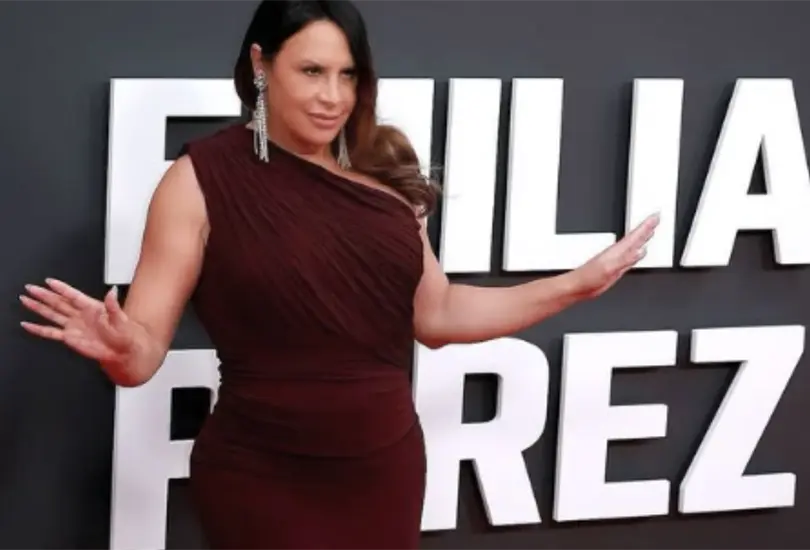 Netflix abandona a Karla Sofía Gascón tras polémicos tuits Netflix abandona a Karla Sofía Gascón tras polémicos tuits