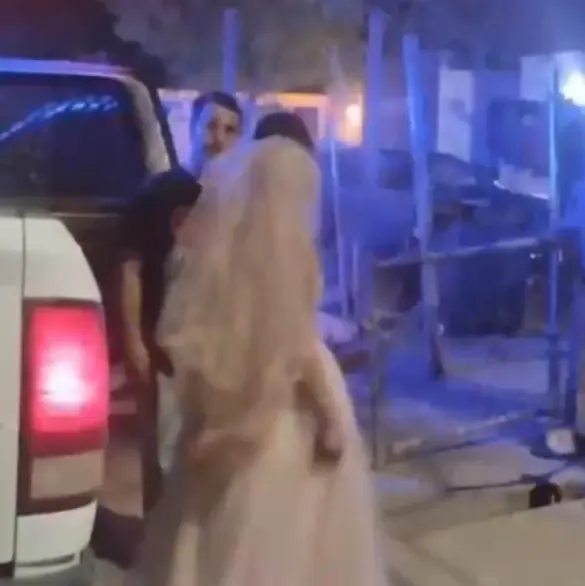 Mujer vestida de novia deambula por calles de Mexicali: Estaba desorientada