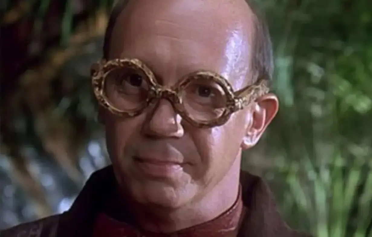 Dann Florek interpretó al Sr. Rajuela