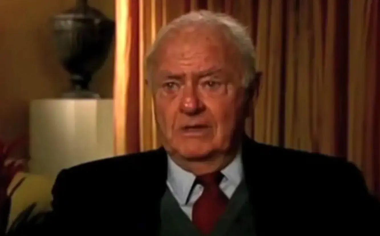 El actor murió el 29 de mayo de 2008, a la edad de 81 años, tras la ruptura de un aneurisma abdominal aórtico.<br>