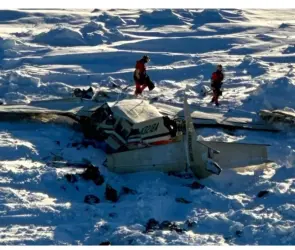Hallan avioneta desaparecida en Alaska: confirman 10 fallecidos