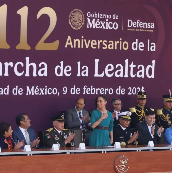 Claudia Sheinbaum encabeza el 112 aniversario de la Marcha de la Lealtad desde el Castillo de Chapultepec