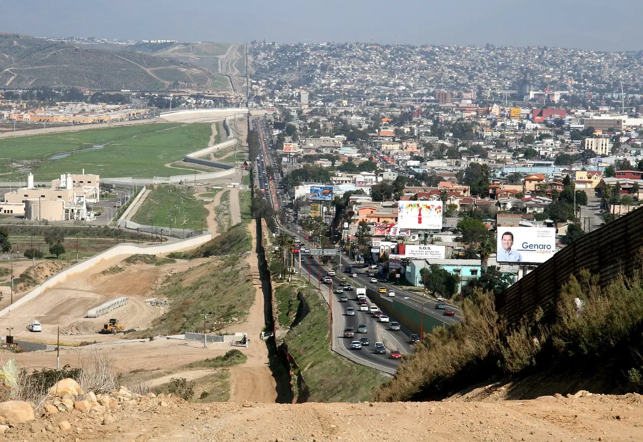  La frontera, lo que anhelan los migrantes que buscan "el sueño americano" 