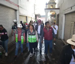Clara Brugada anuncia apoyo a locatarios tras incendio en la Central de Abasto