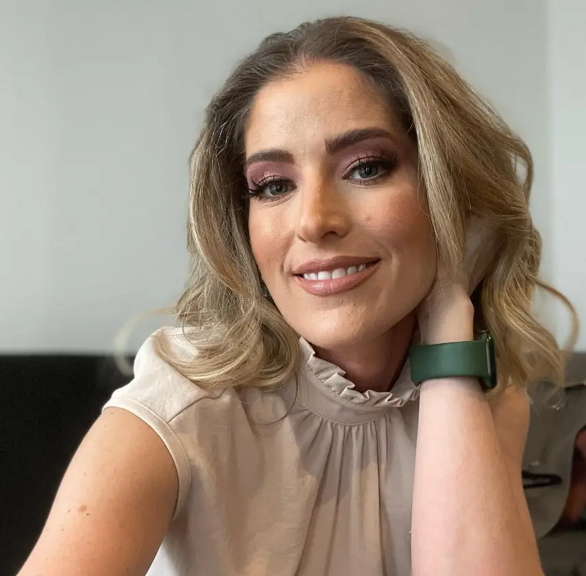 En 2013, se casó con el empresario Gustavo Guzmán Favela y decidió retirarse de la televisión para enfocarse en su familia.