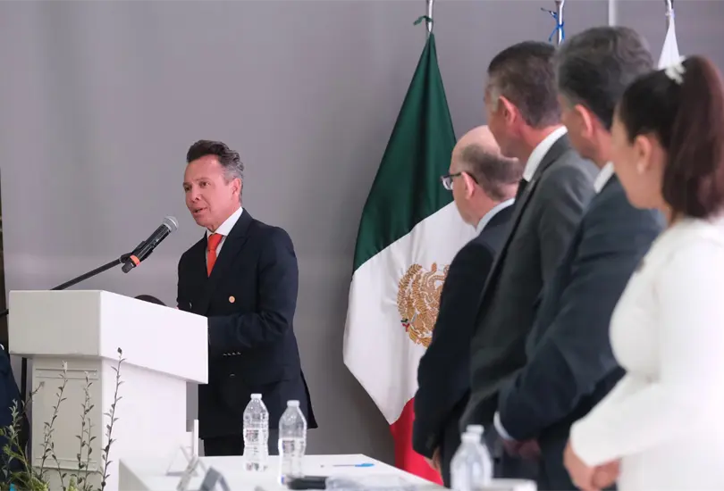 Pablo Lemus apuesta por energ&iacute;as renovables en Jalisco