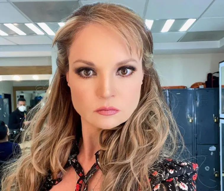 Ahora tiene 51 años y es mamá de dos hijas. Ha participado en telenovelas como 'S.O.S. Me estoy enamorando' y 'Amores que engañan'.<br>