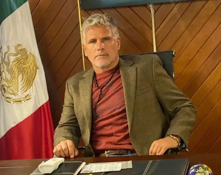 Ahora tiene 60 años y tiene dos hijas. Ha participado en telenovelas como 'Siempre tuya Acapulco' y 'Pasión prohibida'.