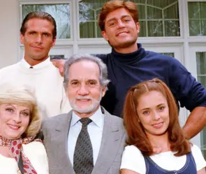 Así luce el elenco de María la del Barrio tras 30 años