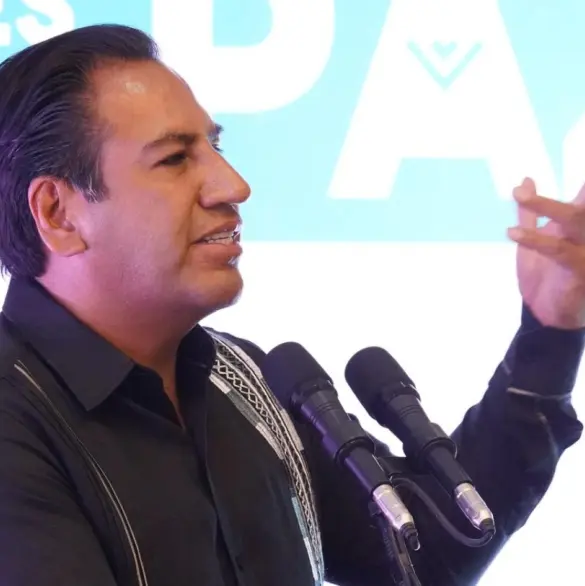 Eduardo Ramírez va por mejora de turismo en Chiapas