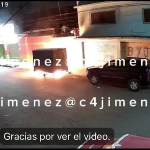 Mujer incendia barbería de su ex novio tras ruptura amorosa: Fue por venganza