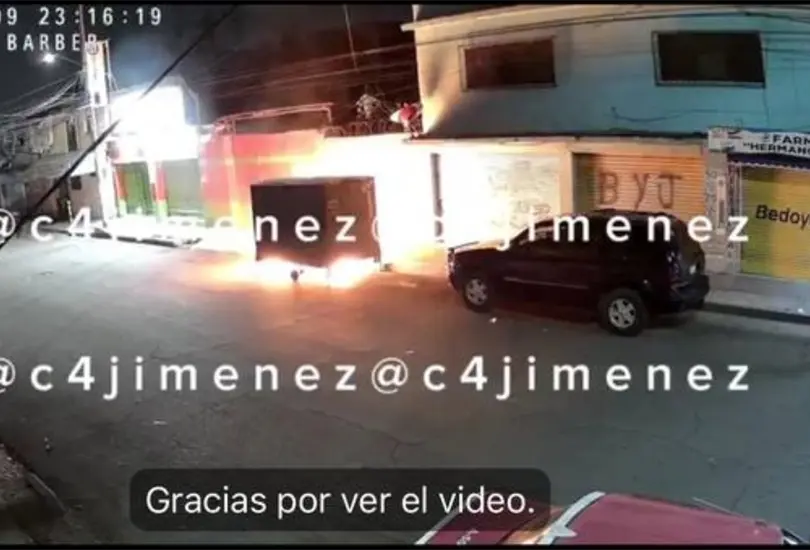 Mujer incendia barber&iacute;a de su ex novio tras ruptura amorosa