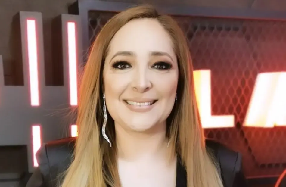 En 2012, regresó a 'La Academia' como jurado en su décima edición, compartiendo créditos con Marta Sánchez y Yahir.