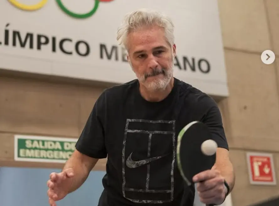 Ahora tiene 47 años y ha trabajado en series como 'Amarres' y 'Perdidas'. En agosto de 2021 sufrió una trombosis que causó que le amputaran una pierna y, desde entonces, ha visibilizado cómo es vivir con una discapacidad.<br>