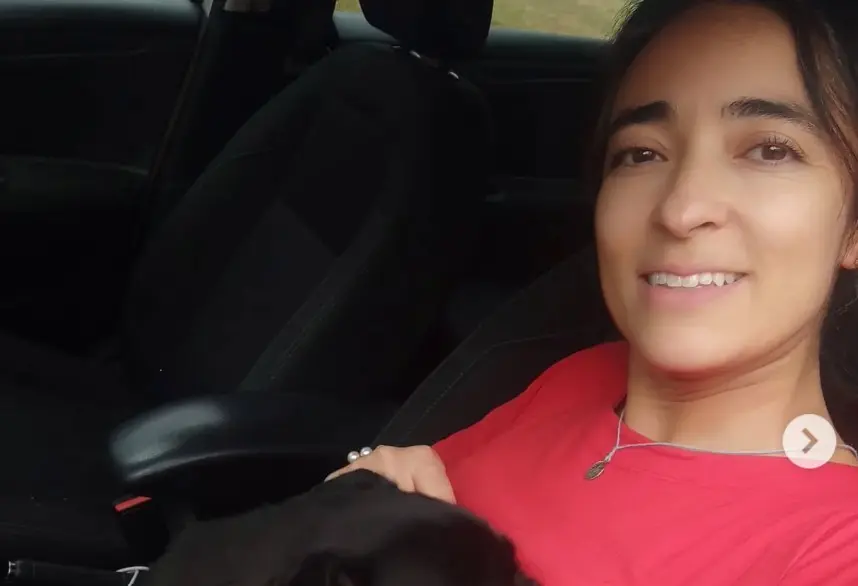 Ahora tiene 41 años y es madre de dos hijas.