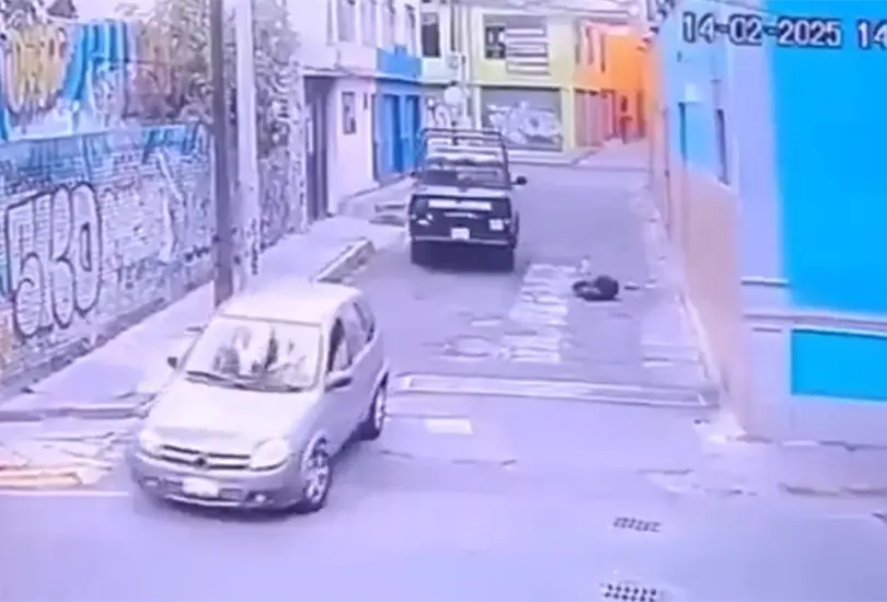 Polic&iacute;a del Edomex atropella a indigente y huyen en Toluca