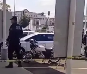 Ejecutan a plena luz del día a dos hombres en centro comercial de Chalco