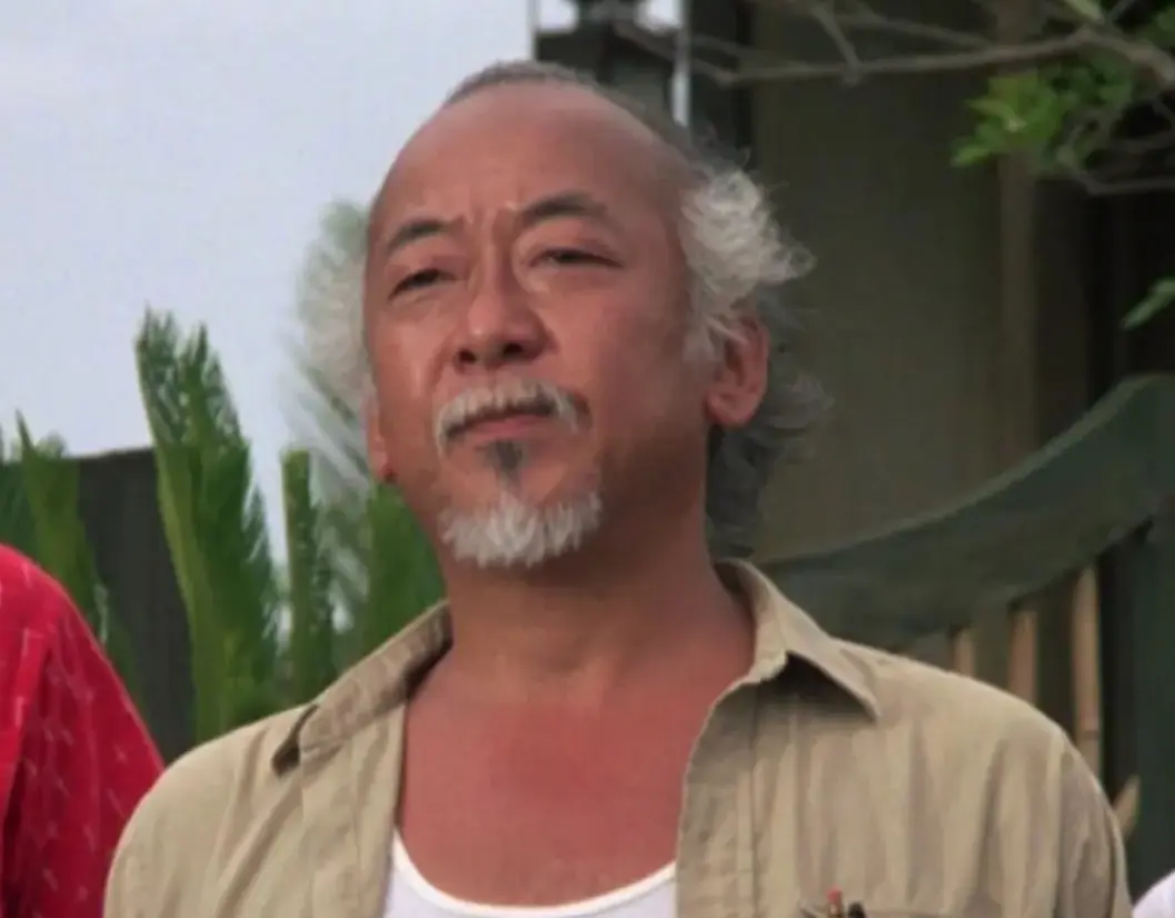 Pat Morita interpretó al señor Miyagi