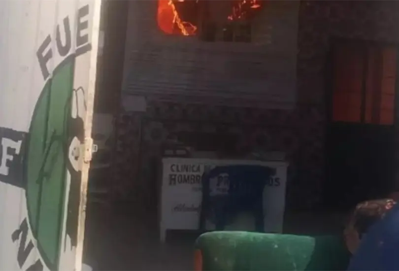 Conato de incendio provocó la muerte e intoxicación de varias personas internadas en un anexo Conato de incendio provocó la muerte e intoxicación de varias personas internadas en un anexo