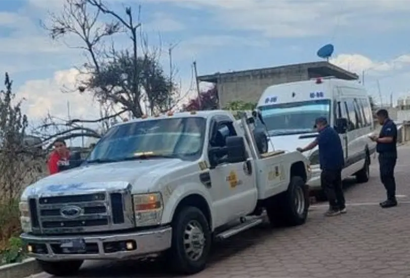 Retiran licencia de por vida a conductor acusado de hostigar a menor en Puebla