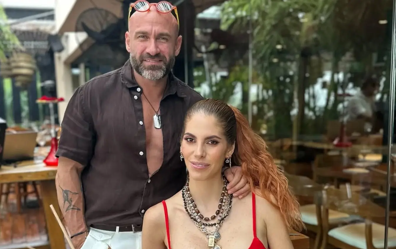 Pedro Ferriz Hijar junto a su esposa. Instagram.
