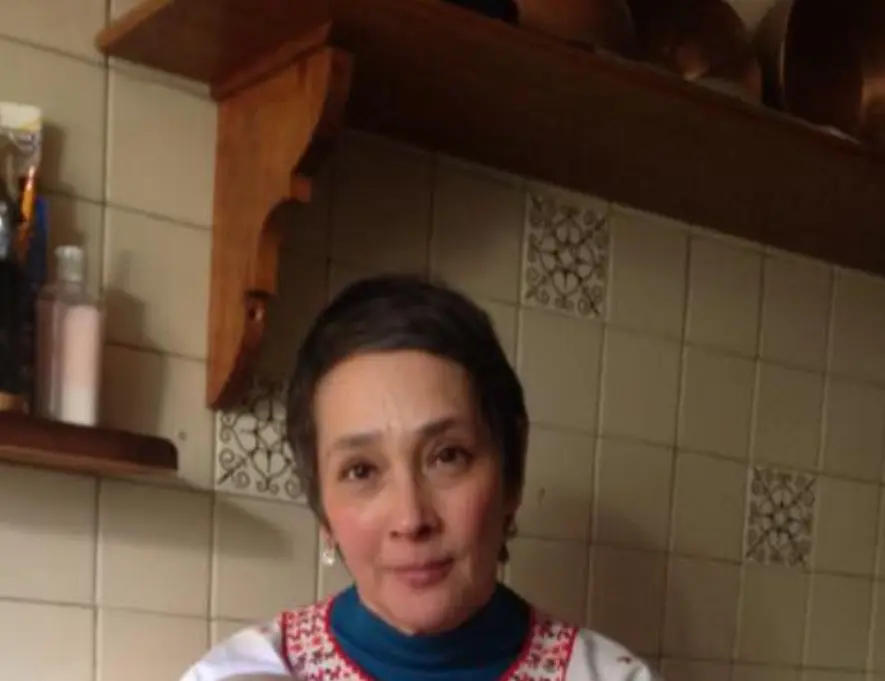 En marzo de 2022, regresó a México para actuar en la obra de teatro 'La Sombra'.