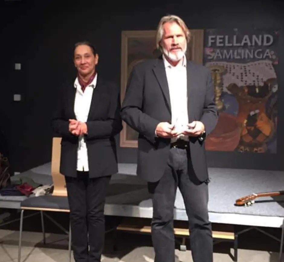 Se alejó de los escenarios durante varios años para dedicarse a su familia.<br>