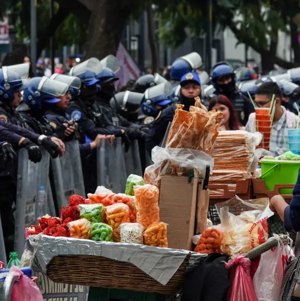 Enfrentamientos, riñas y pugna por los espacios: la otra cara del comercio informal en CDMX