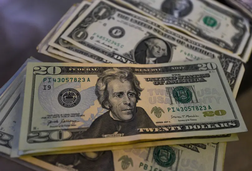 Así se cotiza el dólar hoy en México.
