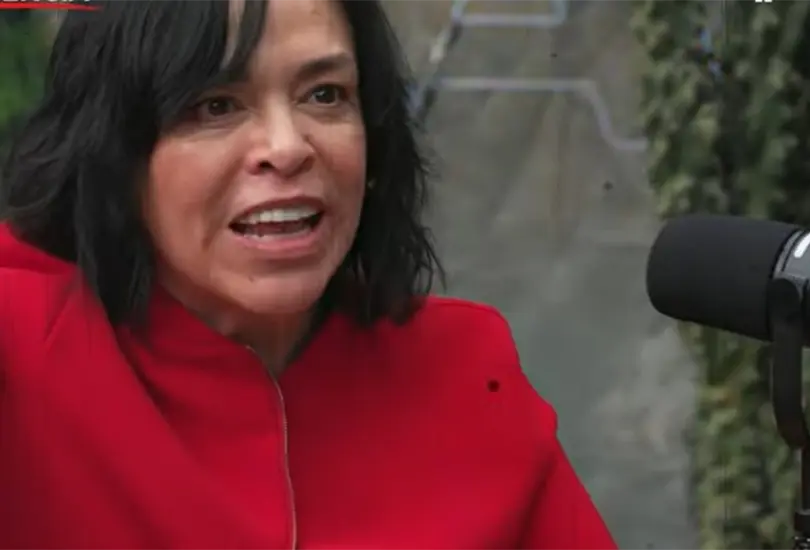 Explota Anabel Hern&aacute;ndez en programa de Carlos Alazraki.