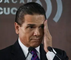 Van contra Aureoles: reportan orden de aprehensión contra el exgobernador de Michoacán 