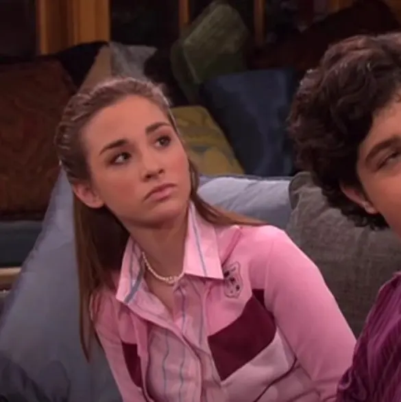 Así luce la actriz que hizo a Mindy en Drake y Josh