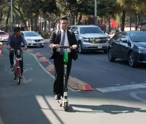 ¿Tienes scooter o moto eléctrica? Estas son las nuevas normas para circular en la CDMX