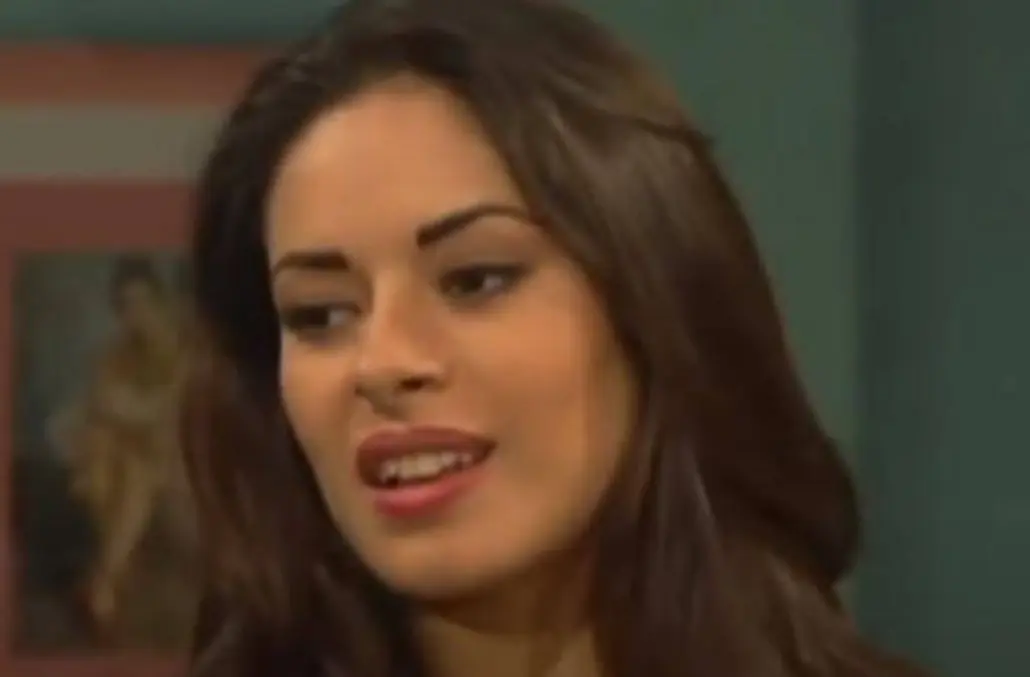 Tras su triunfo en 'La Chica TV', obtuvo su primer empleo como conductora en el canal 'Ritmoson Latino', donde trabaj&oacute; durante cuatro a&ntilde;os.