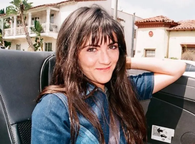 Es hija de Elina Fuhrman, periodista y fundadora de la empresa de sopas veganas Soupelina.