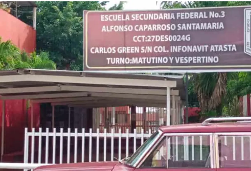 Exigen justicia por Sof&iacute;a, joven con autismo golpeada en secundaria