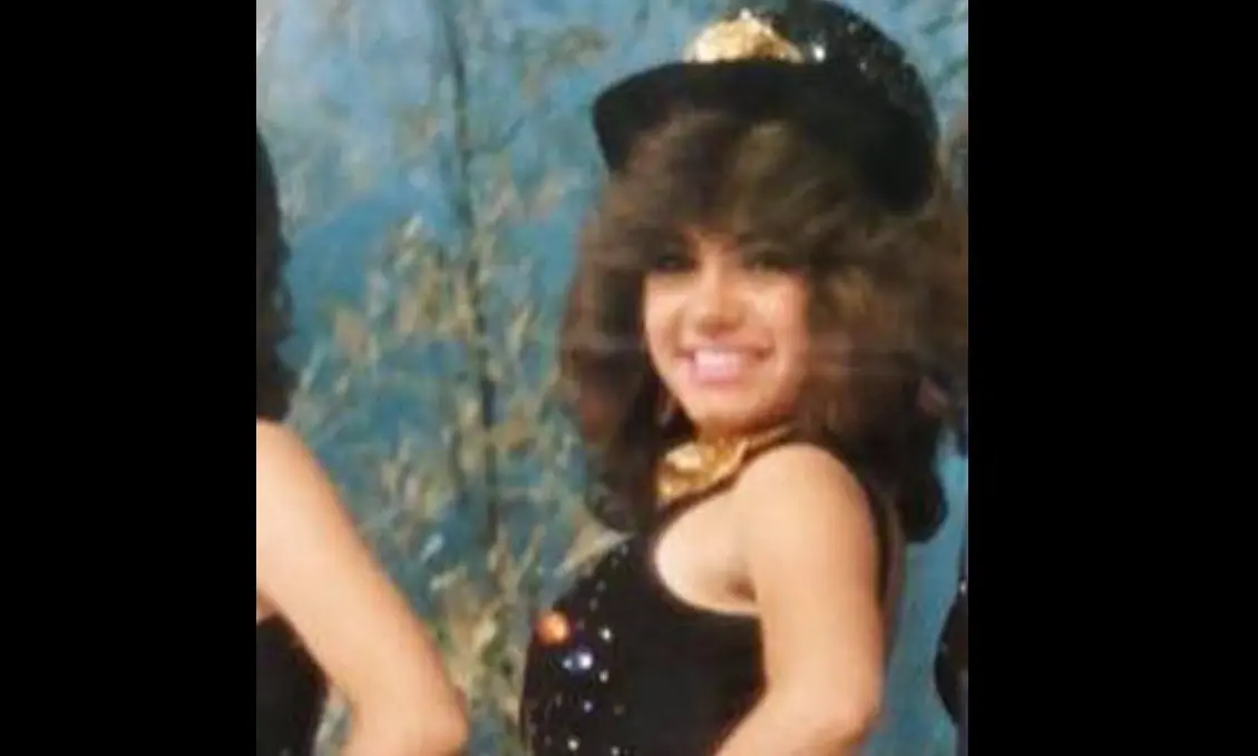 Proviene de una familia ligada al arte, y su madre fue directora del Ballet Folcl&oacute;rico del Estado de M&eacute;xico.