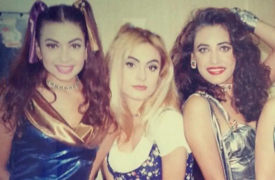 A los 19 a&ntilde;os, alcanz&oacute; notoriedad con el grupo 'Las Nenas', conformado junto a sus hermanas Soraya y Vanessa.