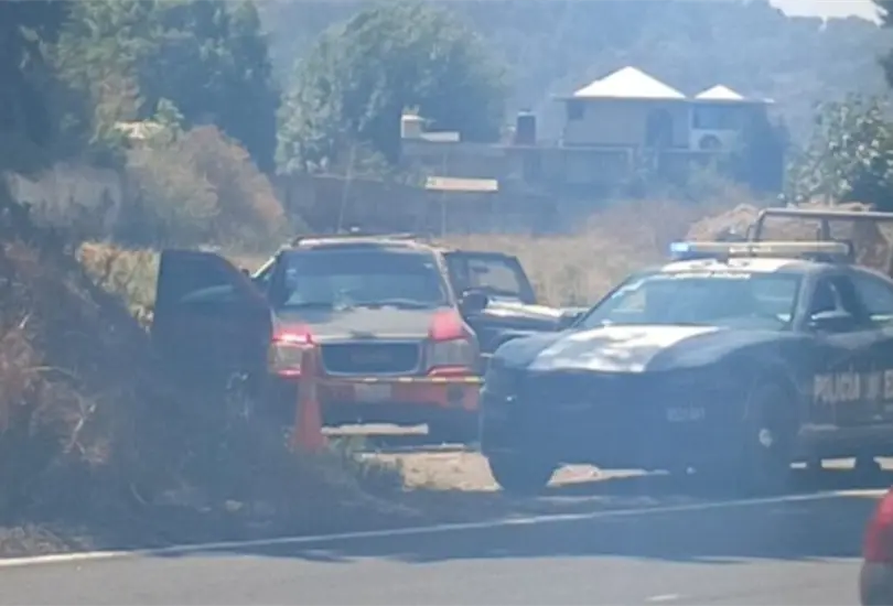 Un hombre fue detenido por policías estatales del Edomex cerca del panteón municipal de Ozumba. Un hombre fue detenido por policías estatales del Edomex cerca del panteón municipal de Ozumba.