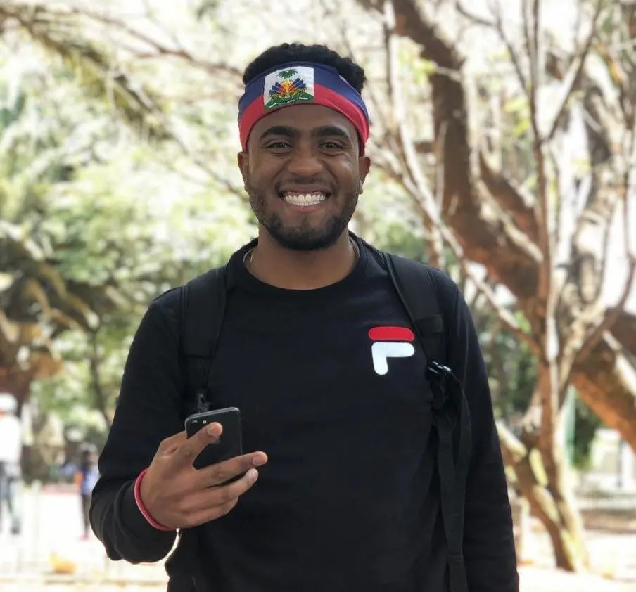 Ahora tiene 30 años, tuvo pequeños papeles en programas como 'La rosa de Guadalupe' y 'Como dice el dicho', pero actualmente está alejado de la televisión.<br>