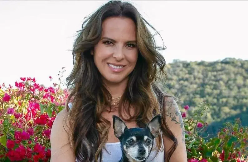 Ha estado casada dos veces, con el exfutbolista Luis Garc&iacute;a y el actor Aar&oacute;n D&iacute;az, pero ambos matrimonios terminaron en divorcio.<br>