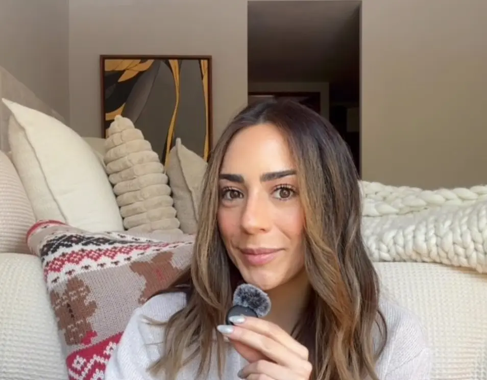 Ahora tiene 29 años y ha tenido pequeños papeles en programas como '¿Quién es quién?' y 'Como dice el dicho'. En noviembre de 2022 se casó en Acapulco.