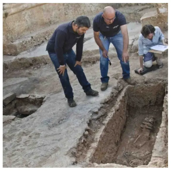 Encuentran esqueleto encadenado en Jerusalén, este sería su significado