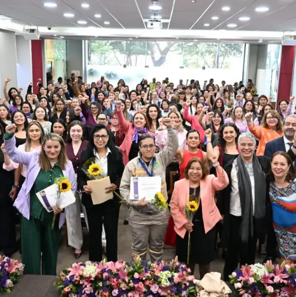 Luz Elena González Escobar destaca la brecha de género en el sector energético