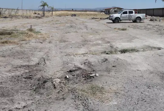 Autoridades hacen labores en el rancho Izaguirre de Teuchitlán.