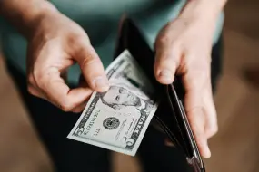 Este es el precio del d&oacute;lar hoy mi&eacute;rcoles 13 de mayo de 2026
