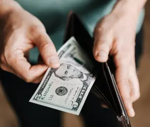 Este es el precio del dólar hoy martes 7 de octubre 2025