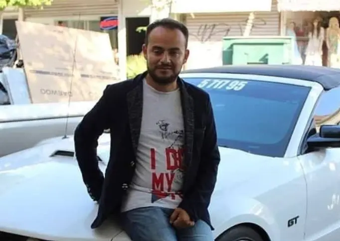 En 2003 se cas&oacute; con Yuli&aacute;n, cuando ella ten&iacute;a 16 a&ntilde;os y &eacute;l 23, lo que afect&oacute; su carrera y termin&oacute; en una complicada separaci&oacute;n.