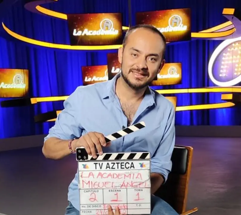 Se mantiene en contacto con sus seguidores a trav&eacute;s de Instagram, YouTube y TikTok.