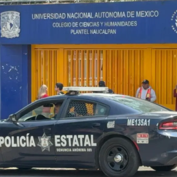 Estudiante ataca a profesor de francés con arma blanca en CCH Naucalpan